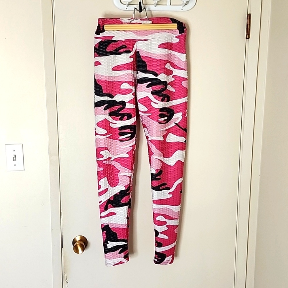 Pink and white crunch bum leggings
